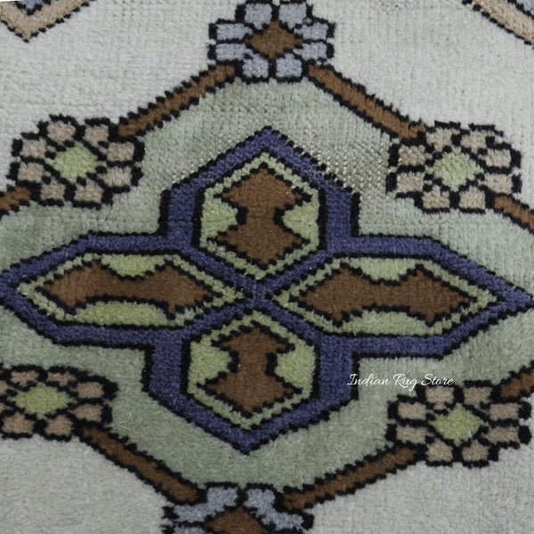 Beautiful Natural Multicolor Bordered White Wool Area Rug